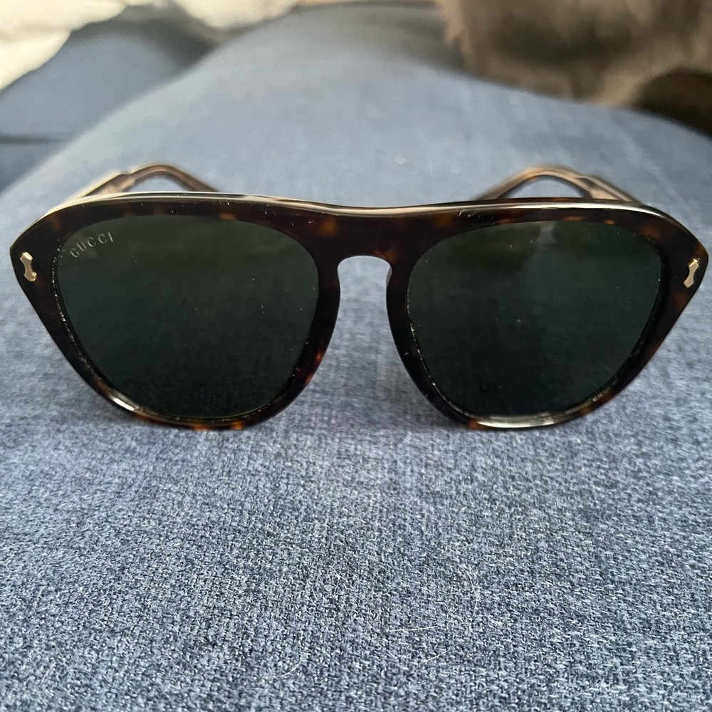 Authentic women’s Gucci Havana Sunglasses